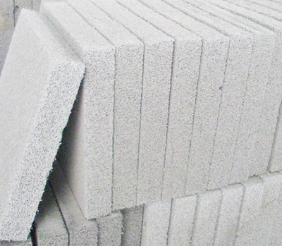 聚苯保溫板主要以聚苯乙烯為原料制成